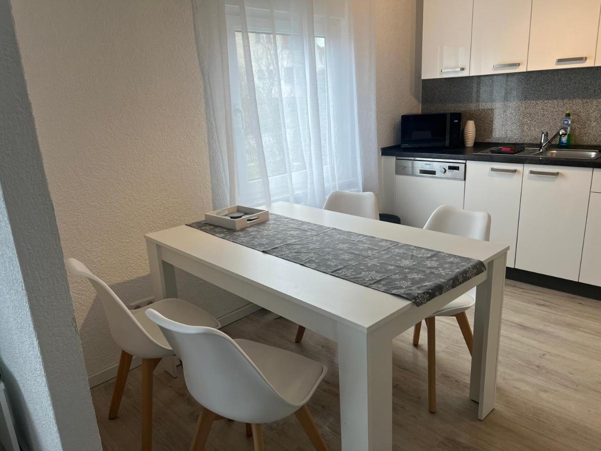 Moderne Helle 2,5 Zimmer Wohnung Mit Grossem Bad Und Kueche In Trossingen Eksteriør billede