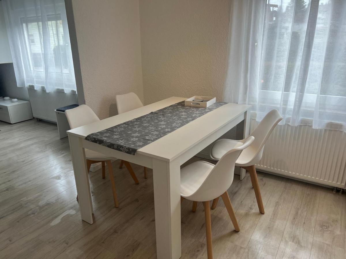 Moderne Helle 2,5 Zimmer Wohnung Mit Grossem Bad Und Kueche In Trossingen Eksteriør billede